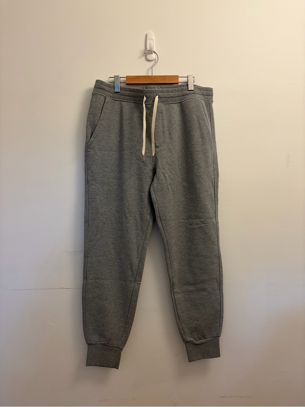 True Classic Everyday Cozy Men's Gray Jogger Pants with Drawstring
